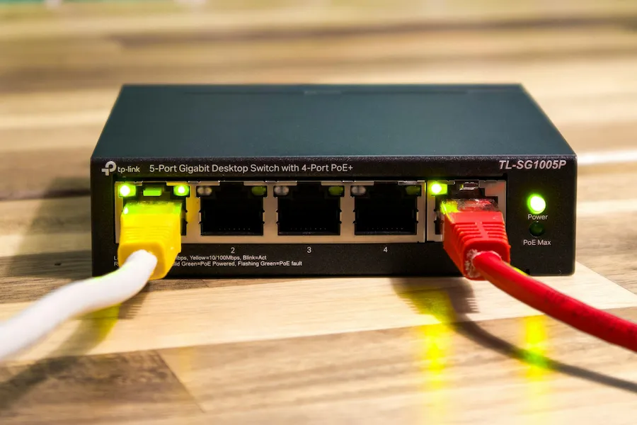Wired internet network switch